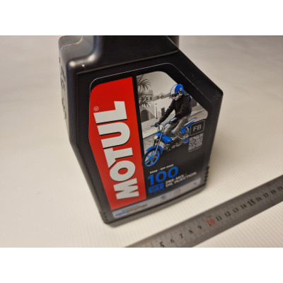 Motul 100 2T (1 L)