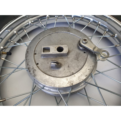 Переднее колесо в сборе 16" JAWA 559360