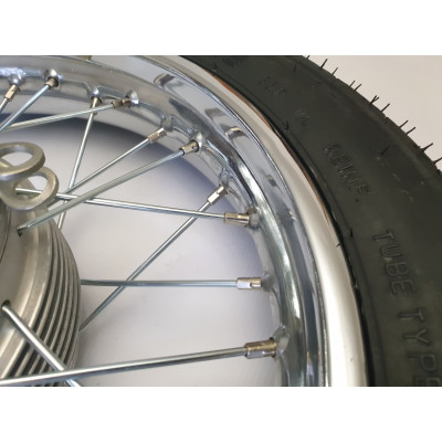 Переднее колесо в сборе 16" JAWA 559360