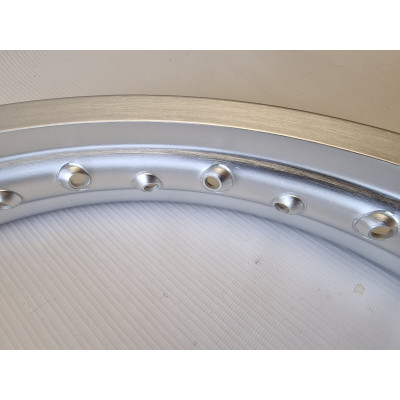 Обод алюминиевый 2,15X18  CZ 472