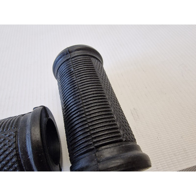 Резина пассажирской подножки JAWA 559\360