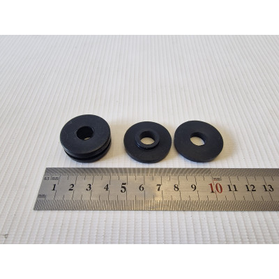 Резинка крепления заднего крыла\бензобака JAWA 634\638