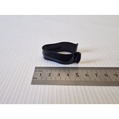 Держатель троса спидометра CZ 472