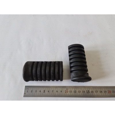 Резина передней подножки CZ 472