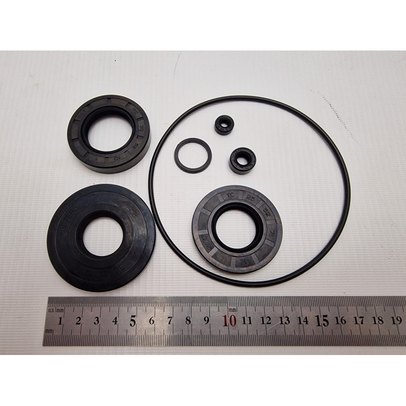 Комплект сальников двигателя JAWA 640