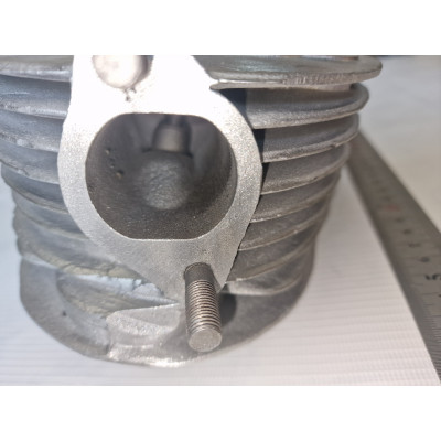 Головка правая ИМЗ УРАЛ 