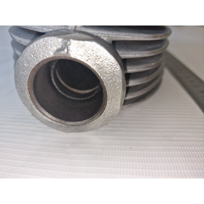 Головка левая ИМЗ УРАЛ 