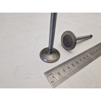 Клапан впускной УРАЛ\М67