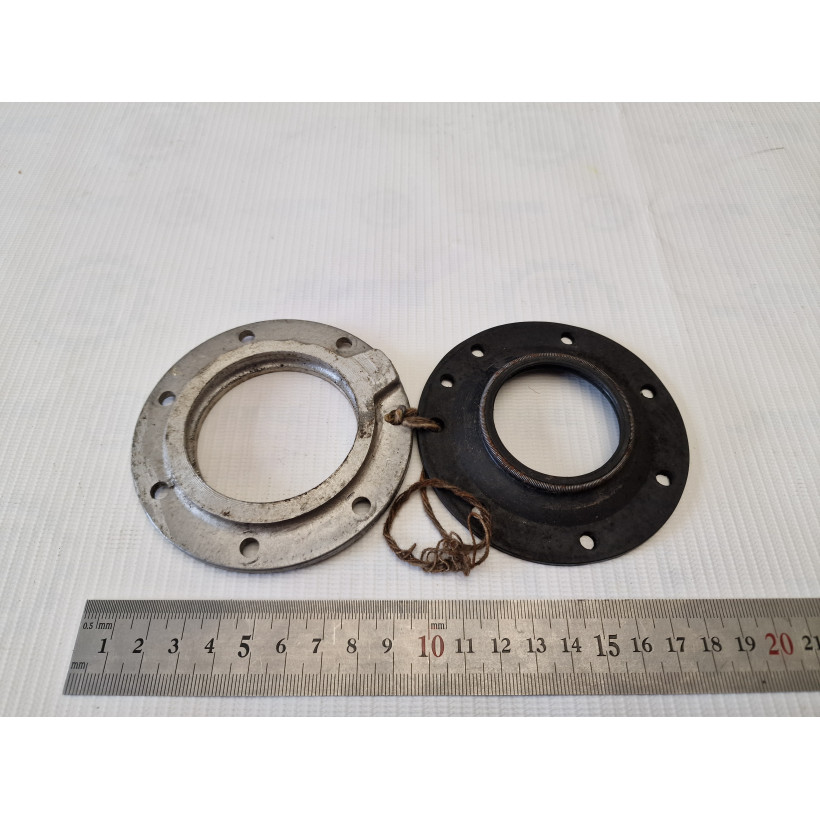 Крышка сальника картера главной передачи УРАЛ\М67